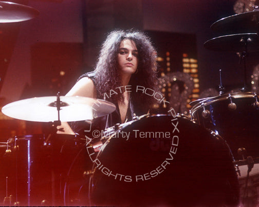Photo of Fred Coury of Cinderella during a photo shoot in 1990 by Marty Temme