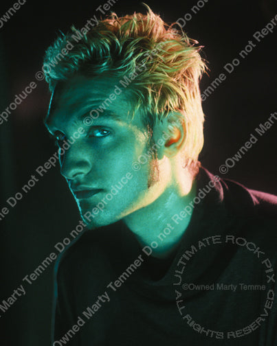  Photo of Layne Staley looking into the camera during a photo shoot by Marty Temme