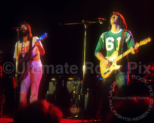 Photo of Kenny Loggins and Jim Messina of Loggins and Messina in 1973 by Marty Temme