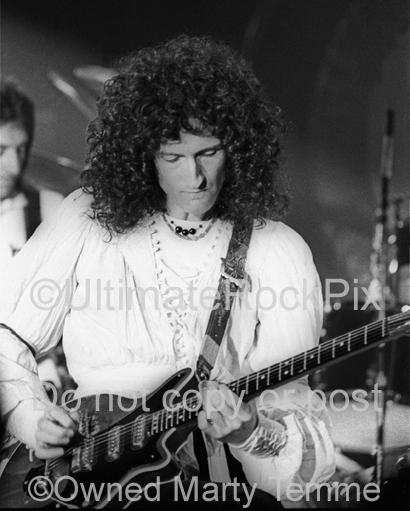 Photos of Brian May of Queen Performing Onstage in 1977 by Marty Temme