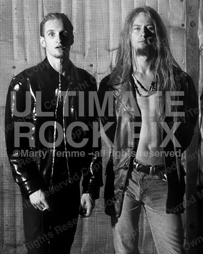 Black and white photo of Layne Staley and Jerry Cantrell during a photo shoot in 1992 by Marty Temme