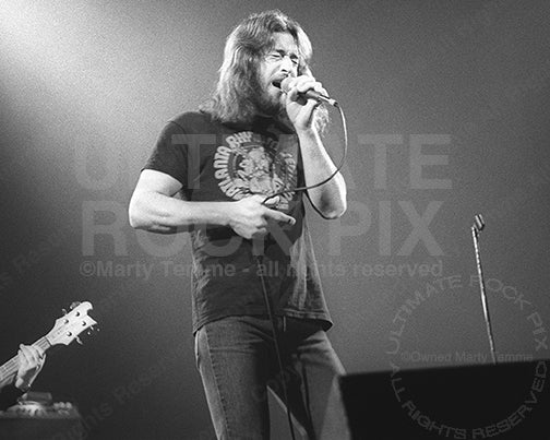 Photo of singer Ronnie Hammond of Atlanta Rhythm Section in 1978 by Marty Temme