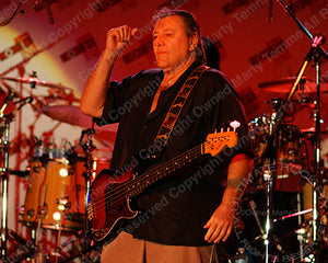 bob babbitt bass gear Photo of bass player Bob Babbitt in concert in 2008