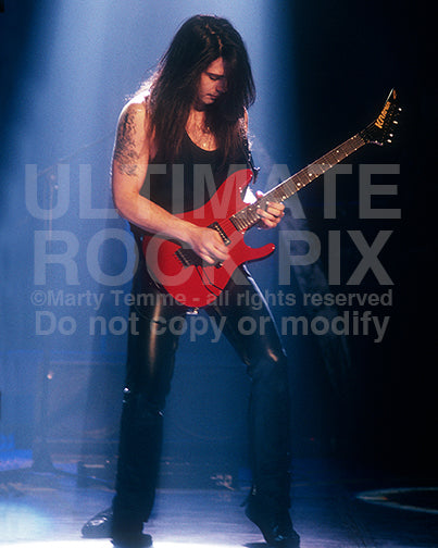 Photo of guitarist Pete Friesen of Alice Cooper in 1990 by Marty Temme
