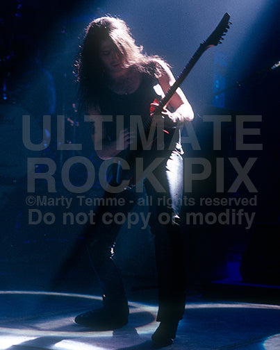 Photo of guitar player Pete Friesen of Alice Cooper in 1990 by Marty Temme