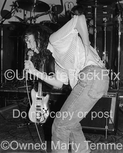 Photo of singer-songwriter Patti Smith in concert in 1978 by Marty Temme