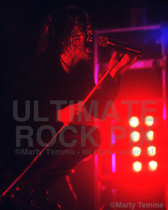 Photo of Christopher Hall of Stabbing Westward performing in concert in 1995 - swch9551