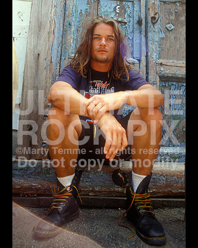 Photo of Whitfield Crane of Ugly Kid Joe during a photo shoot in 1992 by Marty Temme