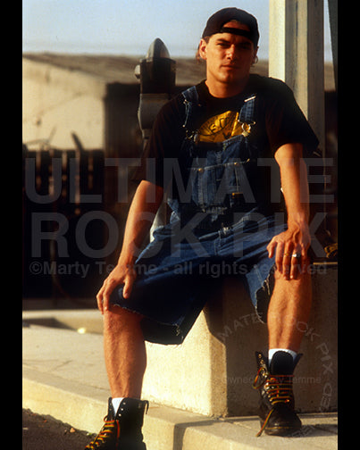 Photo of singer Whitfield Crane of Ugly Kid Joe during a photo shoot in 1992 by Marty Temme