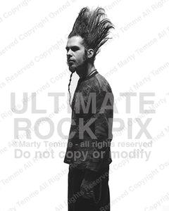 Black and white photo of Wayne Static of Static-X during a photo shoot by Marty Temme