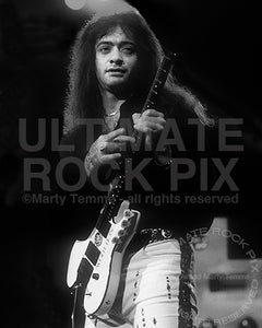 Black and white photo of Vito Bratta of White Lion in concert by Marty Temme