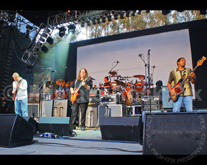 Photo of Derek Trucks, Warren Haynes and The Allman Brothers in concert by Marty Temme