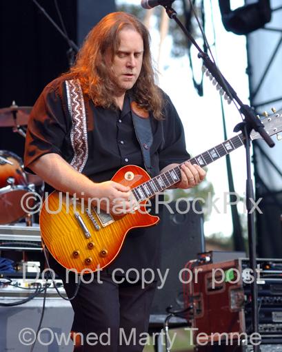 Photos of Warren Haynes of The Allman Brothers Playing a Gibson Les Paul in Concert by Marty Temme