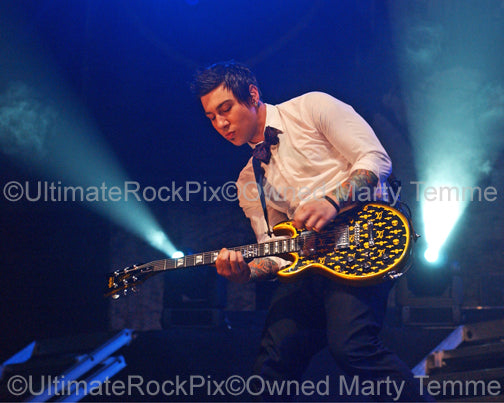Photo of guitarist Zacky Vengeance of Avenged Sevenfold in concert by Marty Temme