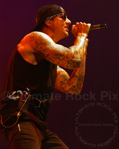 Photo of Matt Shadows of Avenged Sevenfold in concert by Marty Temme