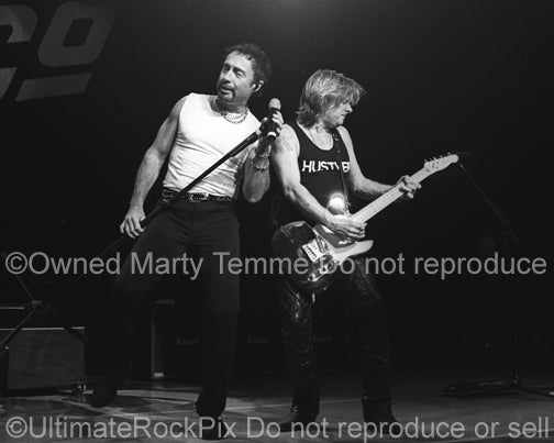 Photo of Paul Rodgers and Dave Colwell of Bad Company in 2001 by Marty Temme