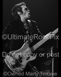 Photo of Glenn Hughes of Deep Purple and Black Country Communion in concert by Marty Temme