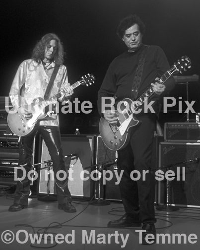 Photo of Jimmy Page of Led Zeppelin and Chris Robinson of The Black Crowes by Marty Temme