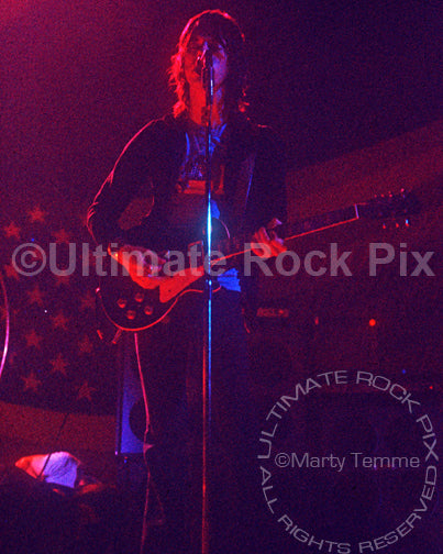 Photo of Jeff Beck and Beck, Bogert, Appice in concert in 1973 by Marty Temme
