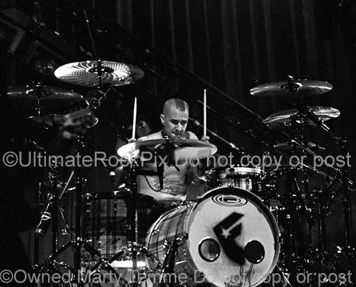 Photo of Travis Barker of Blink-182 in concert by Marty Temme