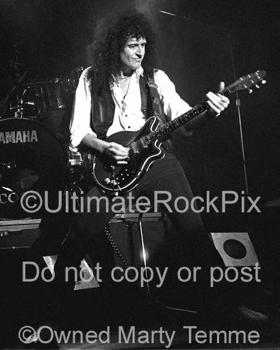 Black and White Photos of Guitar Player Brian May of Queen in Concert in 1993 by Marty Temme