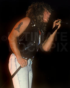 Photo of singer Daniel MacMaster of Bonham in concert in 1990 by Marty Temme