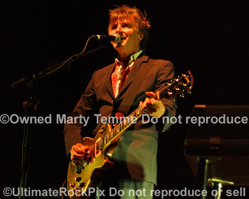 Photo of Neil Finn of Crowded House in concert in 2007 by Marty Temme