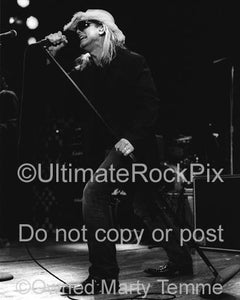 Photos of Vocalist Robin Zander of Cheap Trick in Concert in 2006 by Marty Temme