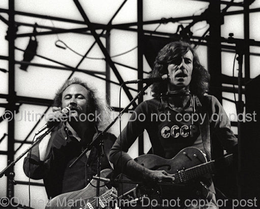 Photo of David Crosby and Graham Nash in concert in the 1970's - cnbw