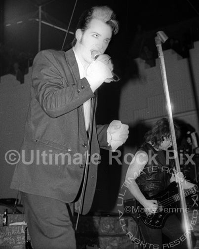 Photo of Dave Vanian of The Damned in concert in 1988 by Marty Temme