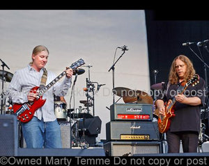 Photo of Derek Trucks and Warren Haynes of The Allman Brothers in concert by Marty Temme