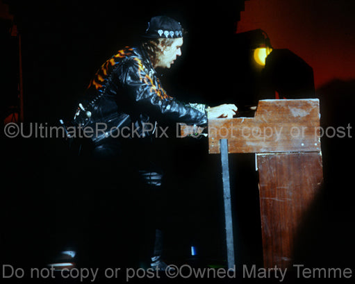 Photo of Keith Emerson of ELP playing organ in concert in 1992 by Marty Temme
