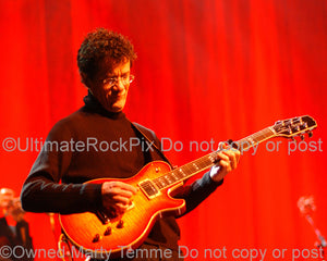Photo of guitarist Jon Herington of Steely Dan in concert by Marty Temme