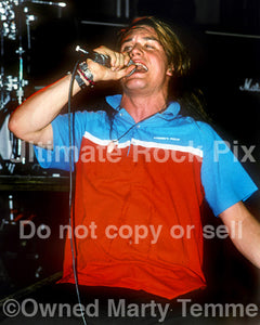 Photo of singer Mike Patton of Faith No More in concert in 1991 by Marty Temme