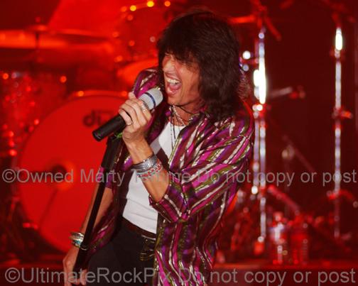 Photos of Singer Kelly Hansen of Foreigner in Concert by Marty Temme