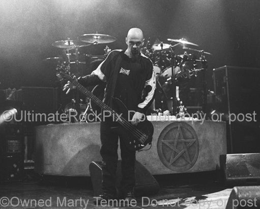Black and white photo of Robbie Merrill of Godsmack in concert by Marty Temme