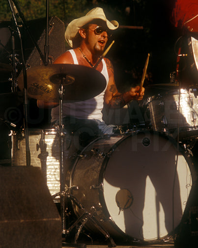 Photo of drummer Shawn McWilliams of Hank Williams III in concert by Marty Temme