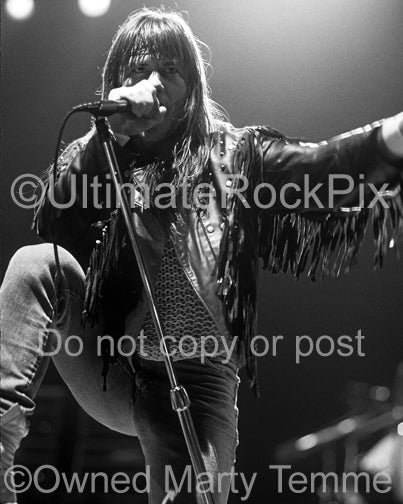 Black and white photo of Bruce Dickinson of Iron Maiden singing in 1991 by Marty Temme