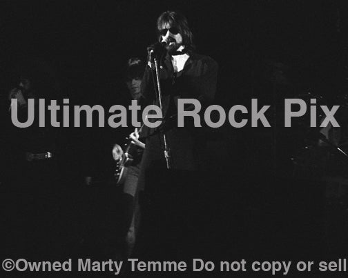 Photo of Peter Wolf of The J. Geils Band in concert in 1972 by Marty Temme