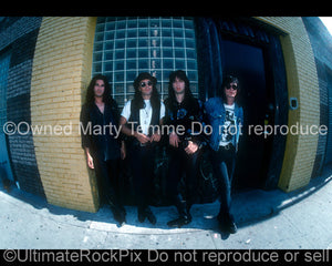 Photo of Gilby Clarke and Kill For Thrills in 1989 in Hollywood, California by Marty Temme
