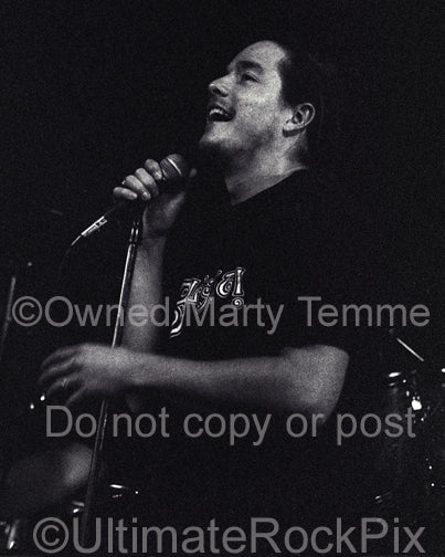 Photo of John Garcia of Kyuss in concert in 1994 by Marty Temme