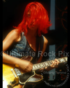 Photo of guitarist Miki Berenyi of Lush in concert in 1992 by Marty Temme