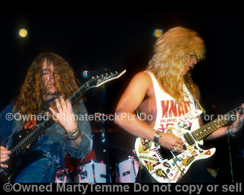 Photo of Carey Howe and Geoff Gayer of Leatherwolf in concert by Marty Temme