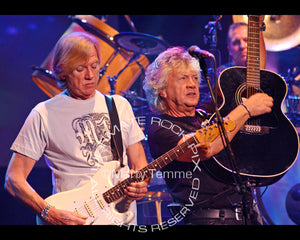 Photo of Justin Hayward and John Lodge of The Moody Blues in concert by Marty Temme