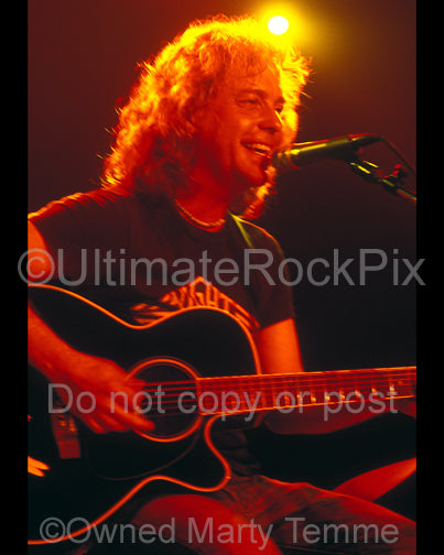 Photo of Jack Blades of Night Ranger in concert by Marty Temme