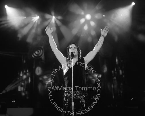Black and white photo of singer Ozzy Osbourne performing in concert in 1989 - ozzy897bw1
