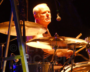 Photo of drummmer Martin Chambers of The Pretenders in concert