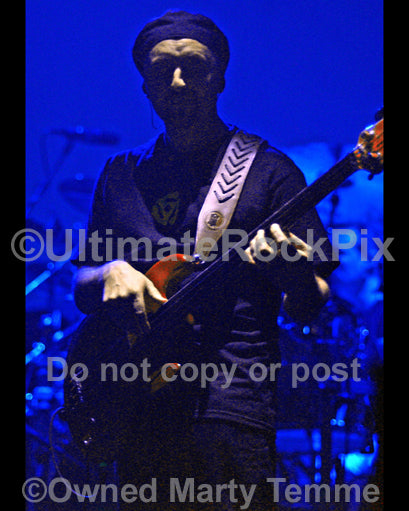 Photo of bassist Colin Edwin of Porcupine Tree in concert by Marty Temme