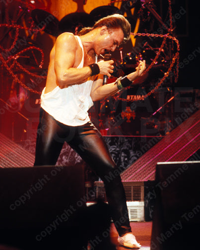 Photo of singer Geoff Tate of Queensryche in concert in 1989 by Marty Temme