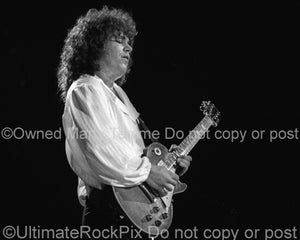 Photo of Gary Richrath of REO Speedwagon in 1981 by Marty Temme